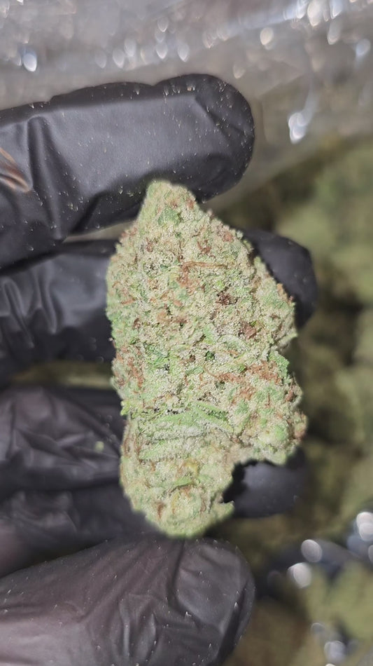 black truffle pie | top tier | flower